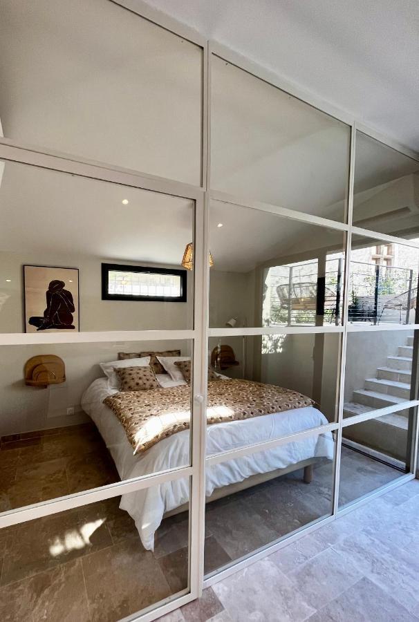 Le Donjon De Lily Appartement *